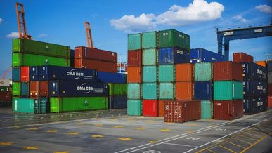 Développement international d’un réseau de franchises : aspects juridiques