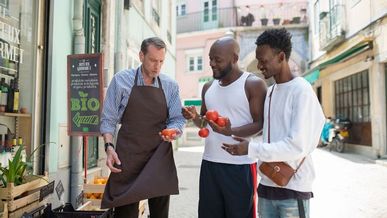 Franchise alimentaire en Afrique : pourquoi le commerce de proximité devient stratégique en 2026 ?