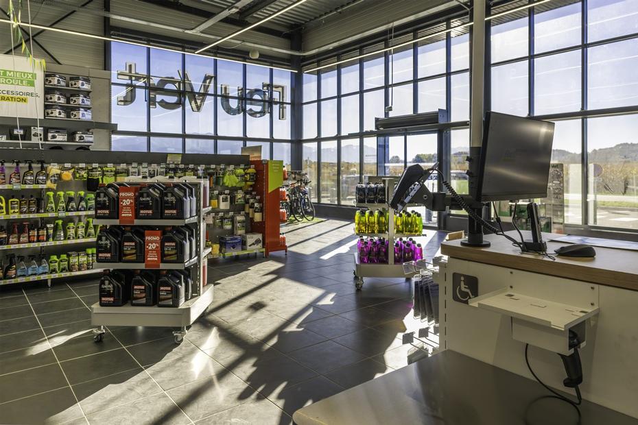 Feu Vert ouvre un nouveau centre auto à Saint-Pierre, à La Réunion !